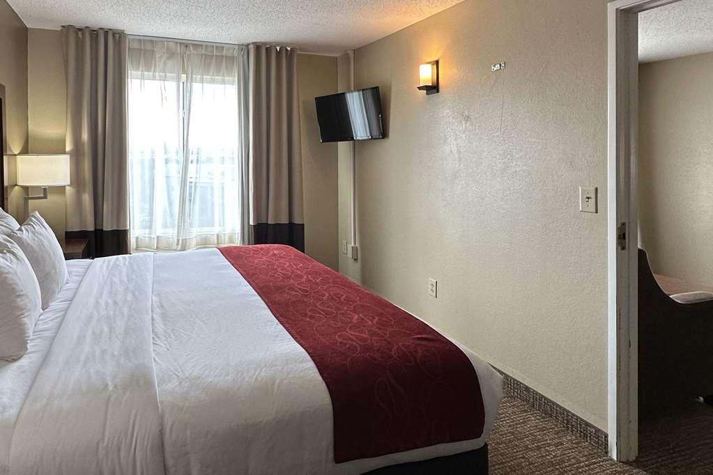 Comfort Suites Airport Charlotte Room photo