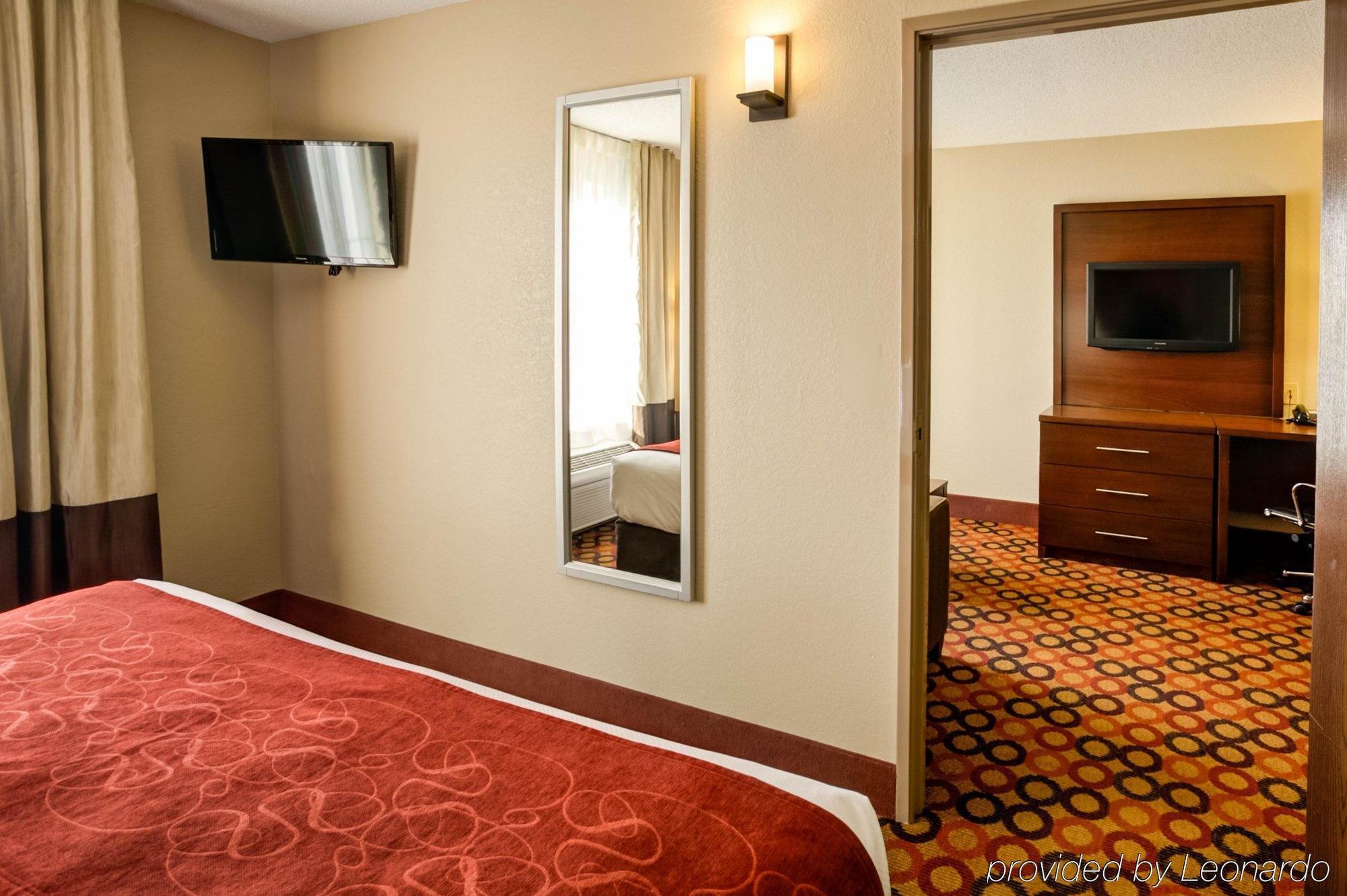 Comfort Suites Airport Charlotte Exterior photo