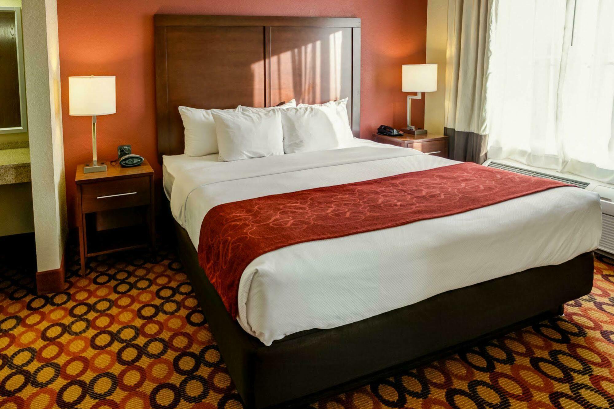 Comfort Suites Airport Charlotte Exterior photo